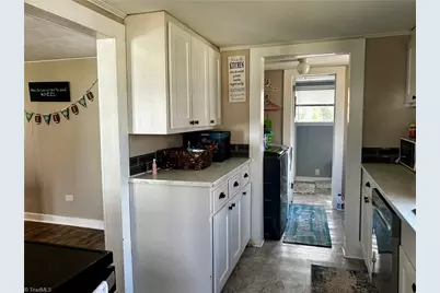 1408 Essex Place, Lenoir, NC 28645 - Photo 10