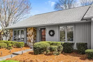 2612 Spring Bridge Cir, Greensboro, NC 27410 - Photo 2