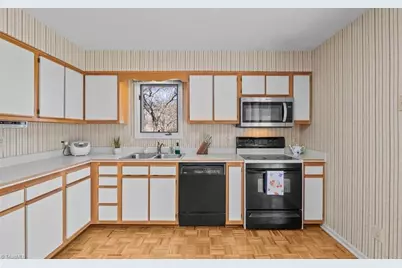 2612 Spring Bridge Circle, Greensboro, NC 27410 - Photo 18