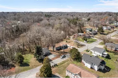 1062 Jackson Street, Burlington, NC 27217 - Photo 12