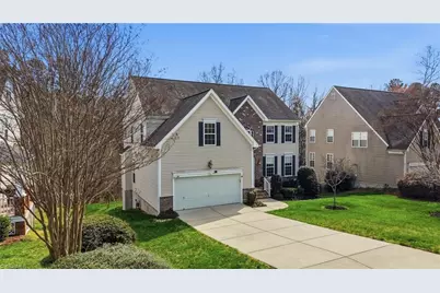 102 Jamestown Oaks Drive, Jamestown, NC 27282 - Photo 2