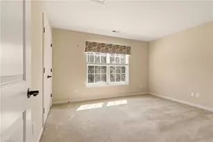 102 Jamestown Oaks Dr, Jamestown, NC 27282 - Photo 32