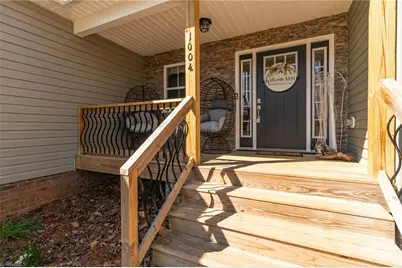 1004 Black Farm Road, Thomasville, NC 27360 - Photo 4