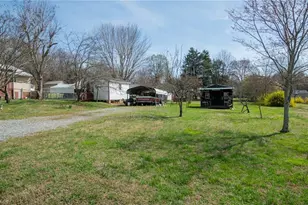 407 N 9th St, Mebane, NC 27302 - Photo 46