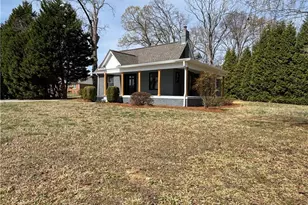 5264 Hilltop Rd, Jamestown, NC 27282 - Photo 1