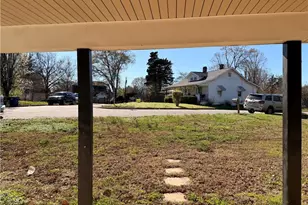 2421 Daisy St, Winston-Salem, NC 27107 - Photo 24