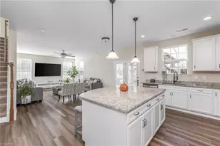 128 S Honey Locust Dr, Thomasville, NC 27360 - Photo 8