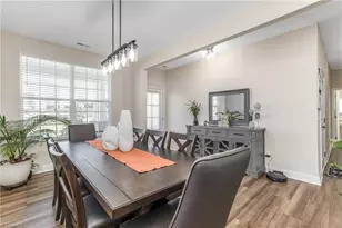 128 S Honey Locust Dr, Thomasville, NC 27360 - Photo 8