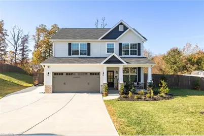 128 S Honey Locust Drive, Thomasville, NC 27360 - Photo 2