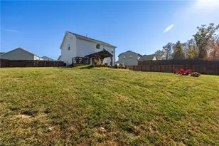 128 S Honey Locust Dr, Thomasville, NC 27360 - Photo 28