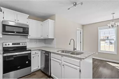 7012 Chaftain Place, Greensboro, NC 27410 - Photo 10