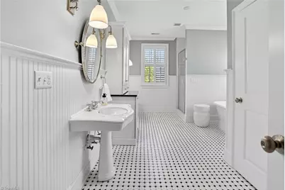 2006 Dalton Road, Greensboro, NC 27408 - Photo 18