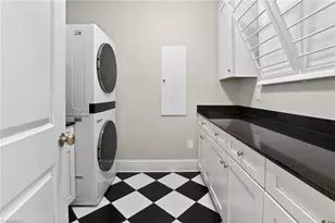 2006 Dalton Rd, Greensboro, NC 27408 - Photo 32