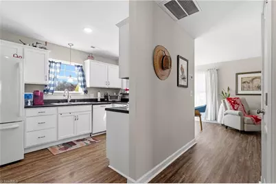 112 McCleskey Drive, Yadkinville, NC 27055 - Photo 6