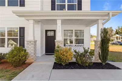 112 McCleskey Drive, Yadkinville, NC 27055 - Photo 4