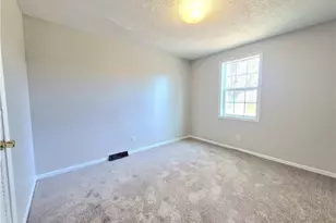 758 Clemmonsville Cir, Winston-Salem, NC 27107 - Photo 8