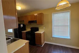 25 Treeble Ct, Greensboro, NC 27406 - Photo 6