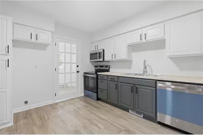 2301 Ontario Street, Greensboro, NC 27403 - Photo 12