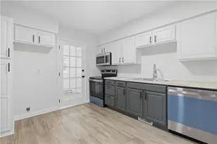 2301 Ontario St, Greensboro, NC 27403 - Photo 12