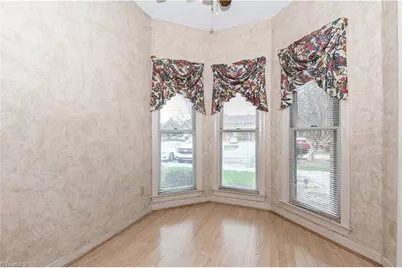 351 S Cherry Street, Kernersville, NC 27284 - Photo 6