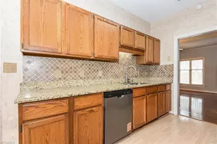 351 S Cherry St, Kernersville, NC 27284 - Photo 4