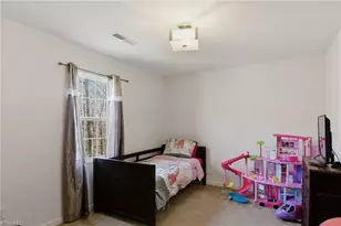 3649 Turret Dr, Winston-Salem, NC 27101 - Photo 20