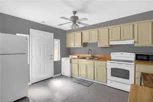 605 S Main St, Kernersville, NC 27284 - Photo 18