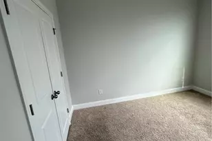 216 Stamm Dr, Greensboro, NC 27455 - Photo 10