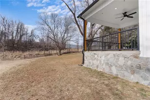 219 Grayson St, Sparta, NC 28675 - Photo 28