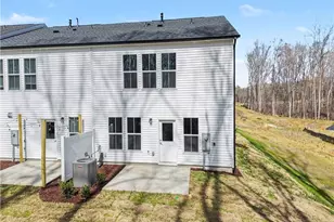 910 Plum Crk Pl, Greensboro, NC 27405 - Photo 30