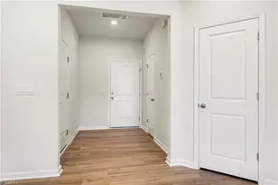 1417 Allegheny River St, Greensboro, NC 27405 - Photo 4