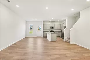 1417 Allegheny River St, Greensboro, NC 27405 - Photo 6