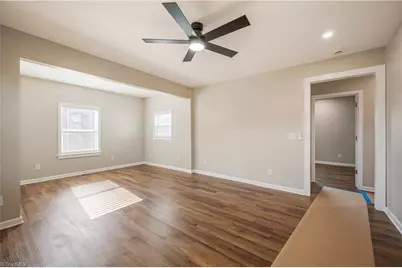 303 Orchard Street, Mount Airy, NC 27030 - Photo 6