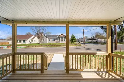 303 Orchard Street, Mount Airy, NC 27030 - Photo 4