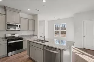 1409 Allegheny River St, Greensboro, NC 27405 - Photo 14