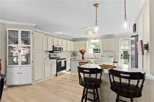 532 Lakeside Dr, Walnut Cove, NC 27052 - Photo 10