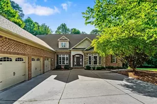 2435 Lake Oak Ct, High Point, NC 27265 - Photo 4