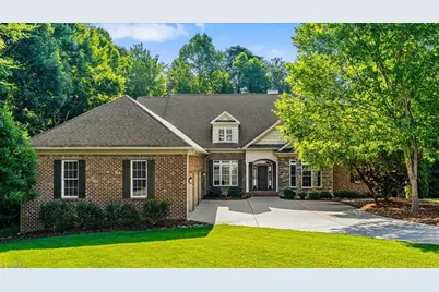 2435 Lake Oak Court, High Point, NC 27265 - Photo 2
