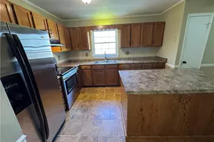 1055 Brookridge Dr, Walnut Cove, NC 27052 - Photo 12