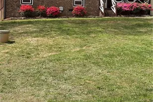 1055 Brookridge Dr, Walnut Cove, NC 27052 - Photo 8