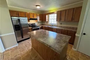 1055 Brookridge Dr, Walnut Cove, NC 27052 - Photo 16