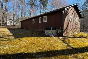 1055 Brookridge Dr, Walnut Cove, NC 27052 - Photo 38