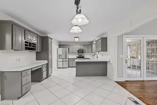 2392 Hickory Forest Dr, Asheboro, NC 27203 - Photo 16