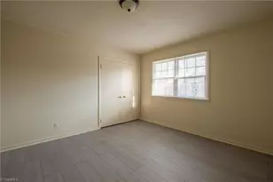 321 Vineyard Park Ct, Winston-Salem, NC 27104 - Photo 16