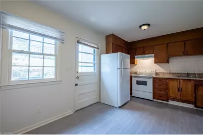 321 Vineyard Park Court, Winston-Salem, NC 27104 - Photo 10