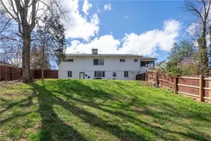 2855 Loch Dr, Winston-Salem, NC 27106 - Photo 8