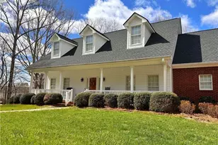 345 Arbor Ln, Eden, NC 27288 - Photo 2