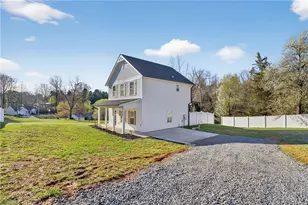 4434 Gracemont Dr, Winston-Salem, NC 27106 - Photo 8