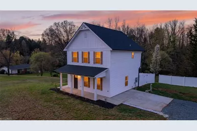 4434 Gracemont Drive, Winston-Salem, NC 27106 - Photo 2