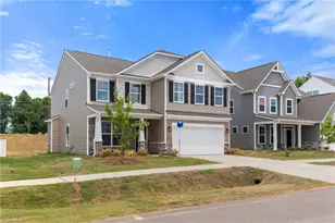 2004 Abbotts Vis Dr, Kernersville, NC 27284 - Photo 2